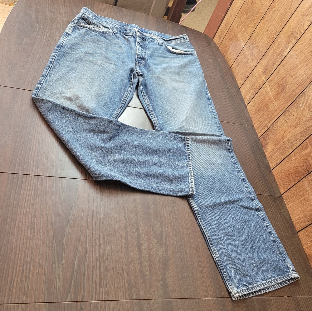Arizona Blue Straight Leg Jeans with Classic Denim Look